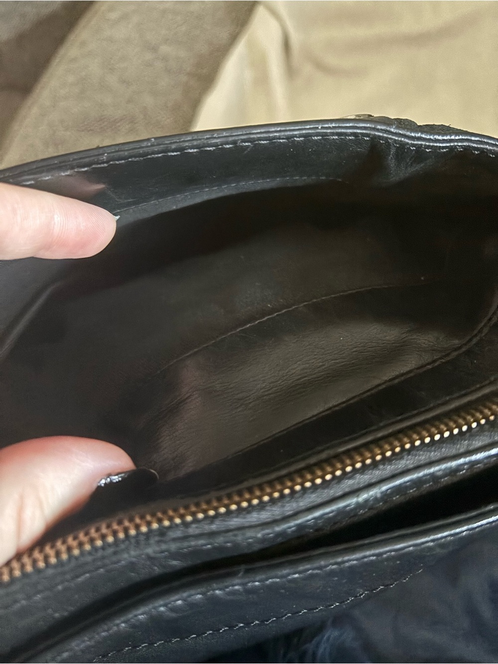 Traded. (Do not buy) Chanel Black Leather Shoulder Bag with Embossed Logo - Picture 10 of 16
